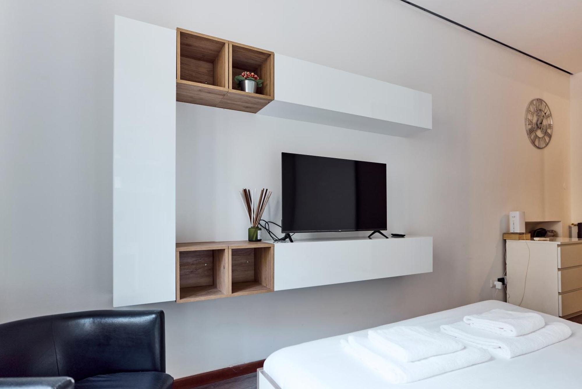 Appartement Corso Venezia View With Private Balcony - Corso Venezia Milan